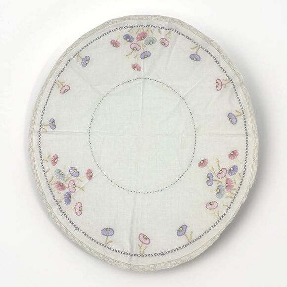 VTG Round Linen Tablecloth embroidered Flowers Cottage Core 33.5in x 31in - Picture 1 of 9